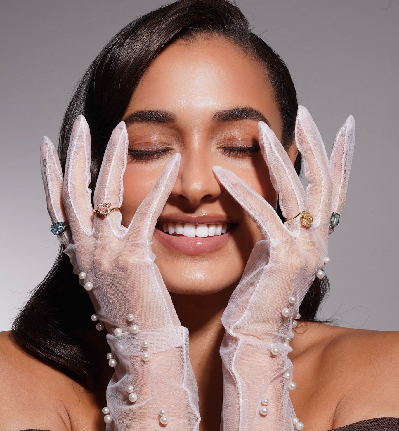 Candy by Shaina model wearing the Float Collection coloured lab-grown diamond rings